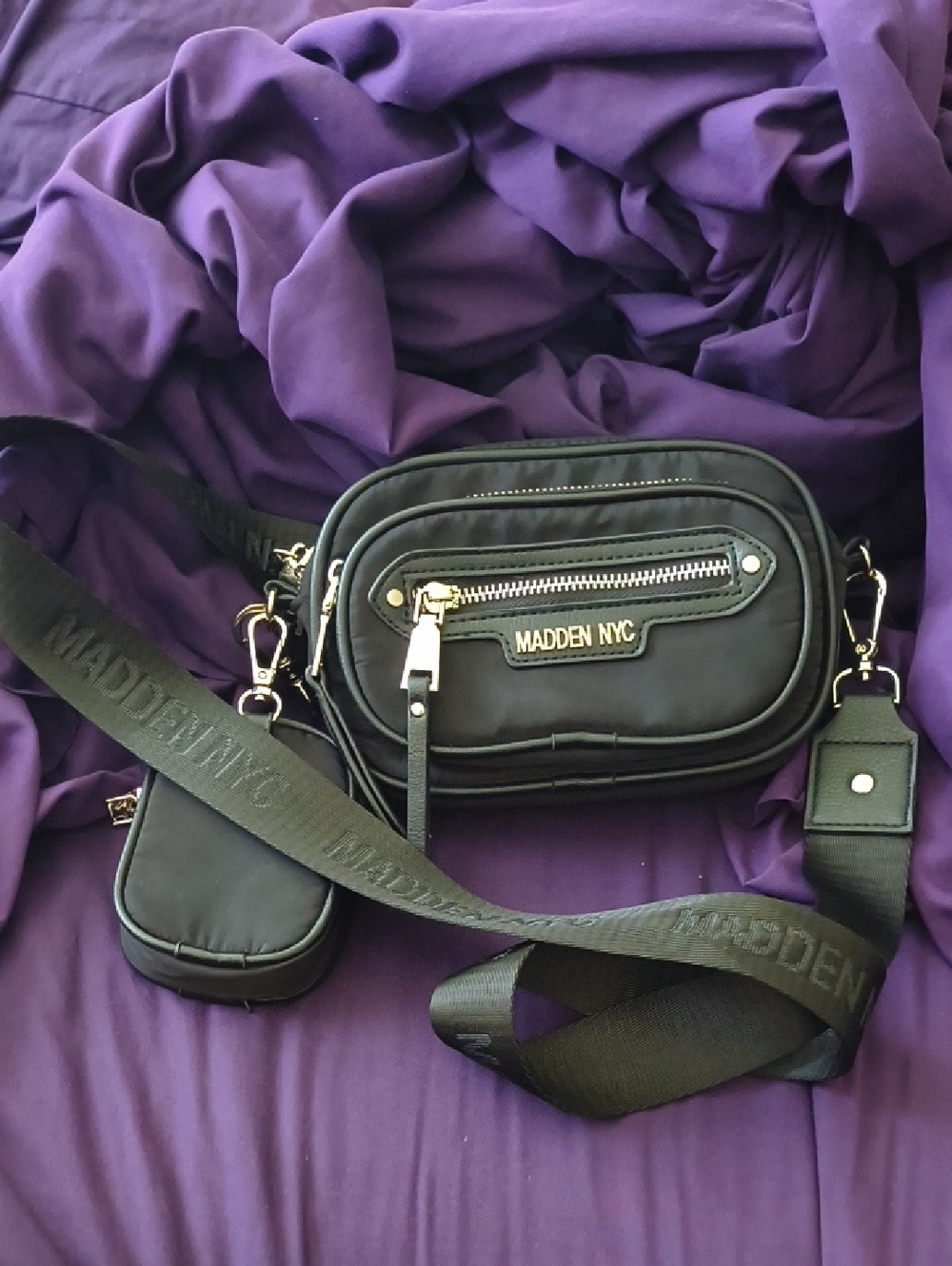 Very Cute Steve Madden Crossbody/Fanny Pack Purse